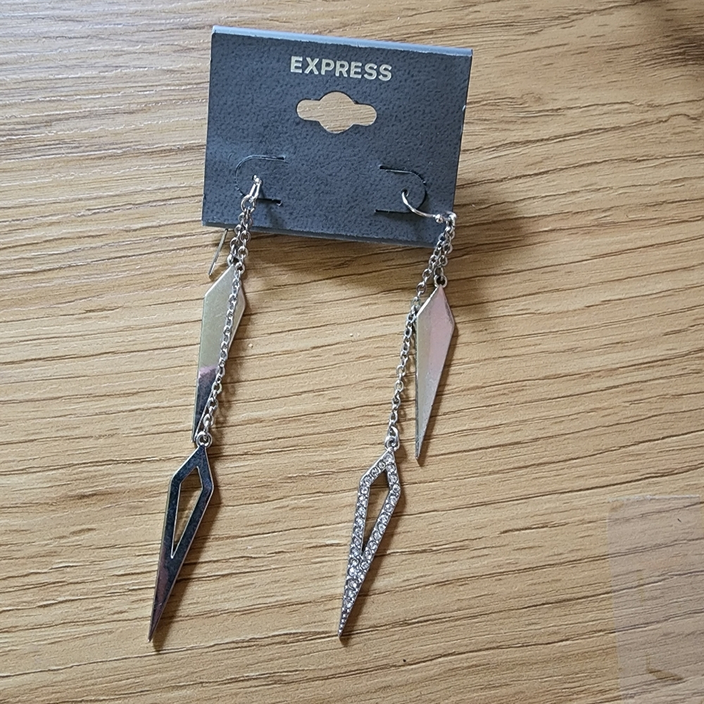 Free fashion earrings